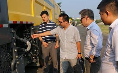 korean-customers-visit-Sinoroader